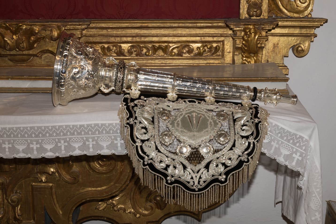 Enseres de la Cofradía conservados en la Colegiata